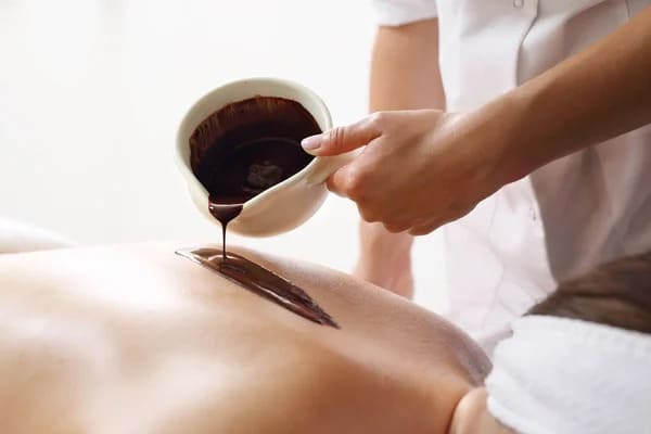 The benefits of chocolate massage: not only for the soul and body